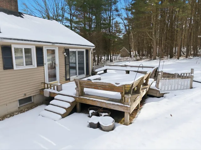 $799,000 | 17 1/2 Averill Street, Topsfield, MA 01983