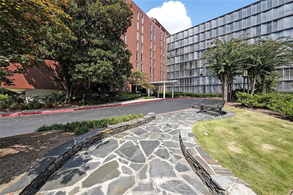 3060 Pharr Road Northwest, Unit 114 Atlanta, GA 30305 - Photo 12 of 20