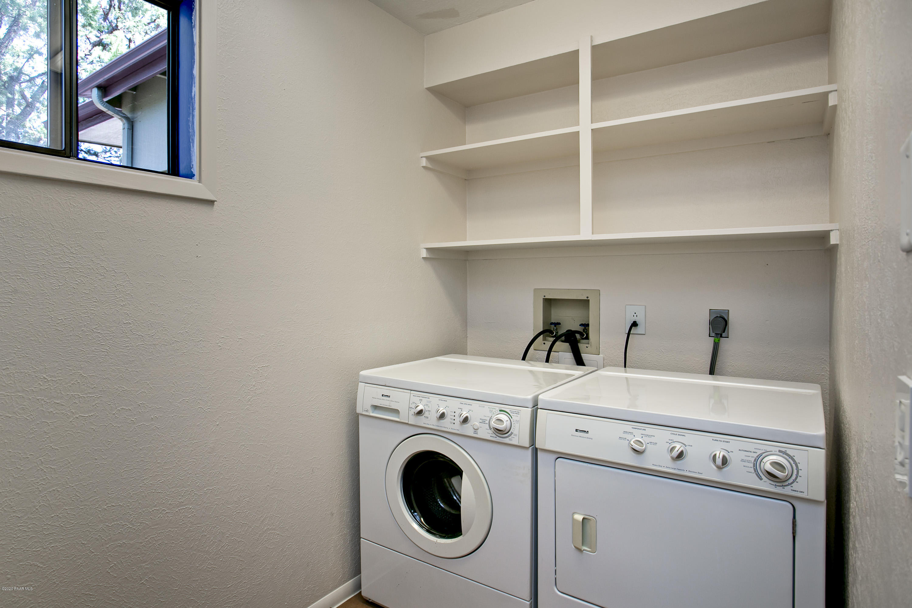 2048 View Point Road Prescott, AZ 86303 - Photo 17 of 26 Laundry Room