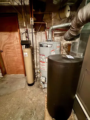 $235,000 | 200 East Berry Street, Middlebury, IN 46540