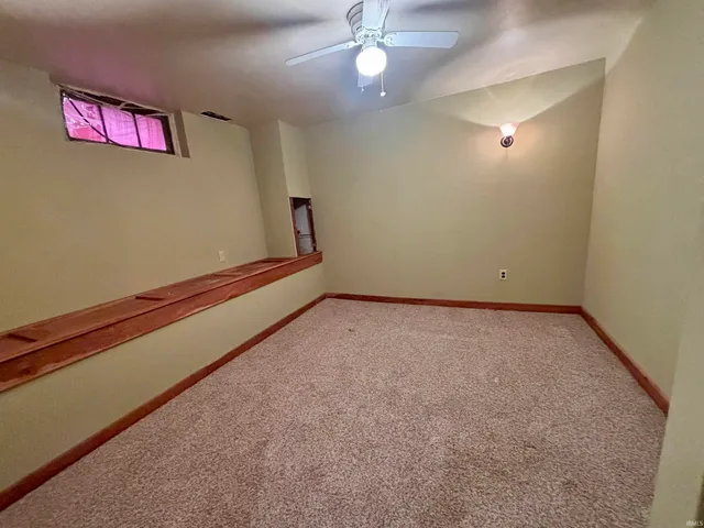 $235,000 | 200 East Berry Street, Middlebury, IN 46540