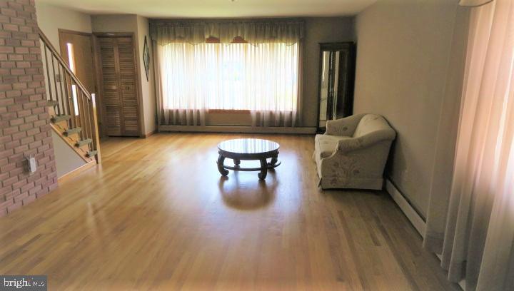 4106 Perry View Road Baltimore, MD 21236 - Photo 16 of 34 Dining Rm into Living Rm
