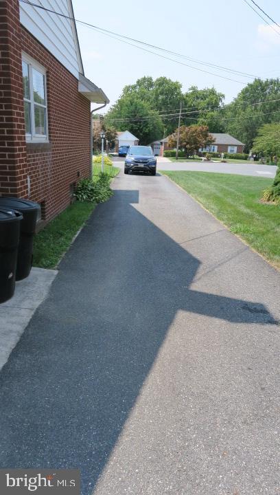 4106 Perry View Road Baltimore, MD 21236 - Photo 31 of 34 Super long driveway for off street parking