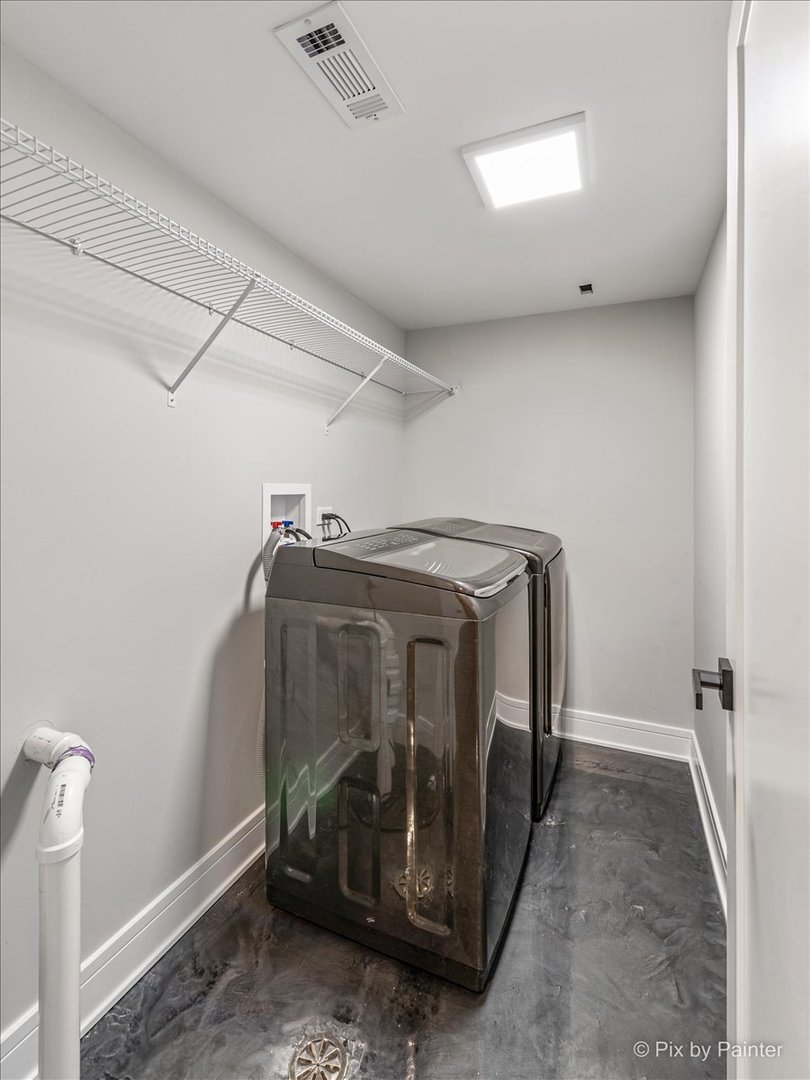 229 West Harding Road Lombard, IL 60148 - Photo 21 of 29 a utility room with dryer and washer
