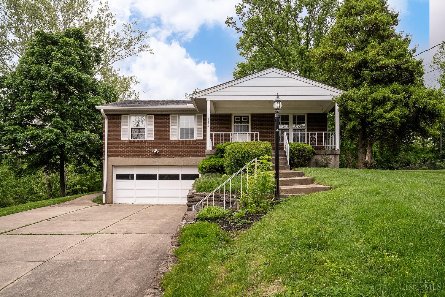 6584 Taylor Road Cincinnati, OH 45248 - Photo 4 of 35