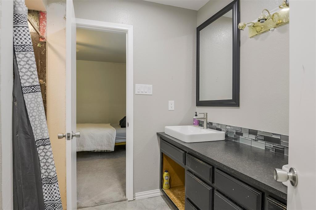 511 Farrar Road Waxahachie, TX 75165 - Photo 20 of 32