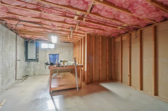 $575,000 | 54 Sherwood Drive, Westerly, RI 02891