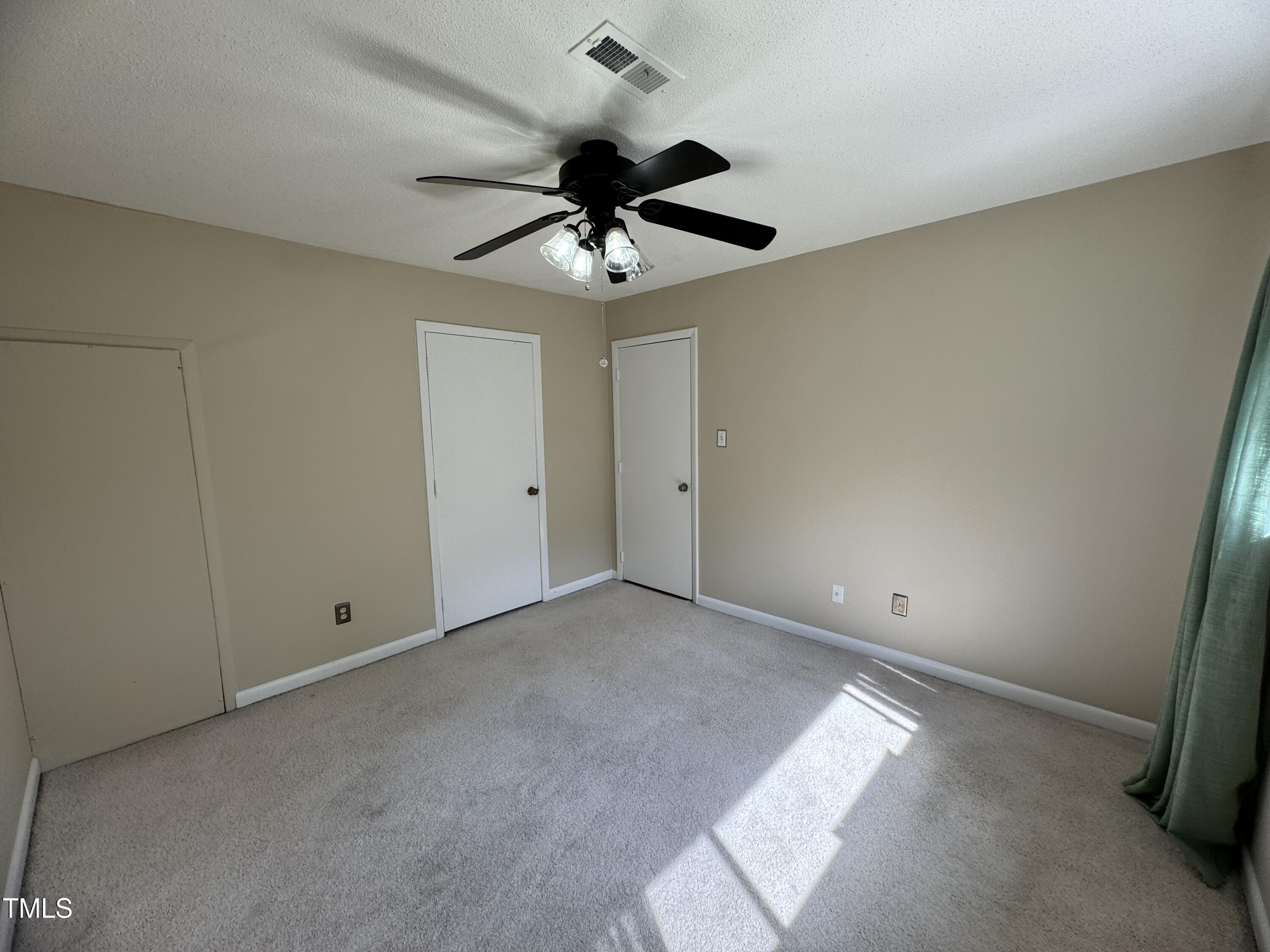 5112 Flint Ridge Place Raleigh, NC 27609 - Photo 12 of 21 IMG_5335