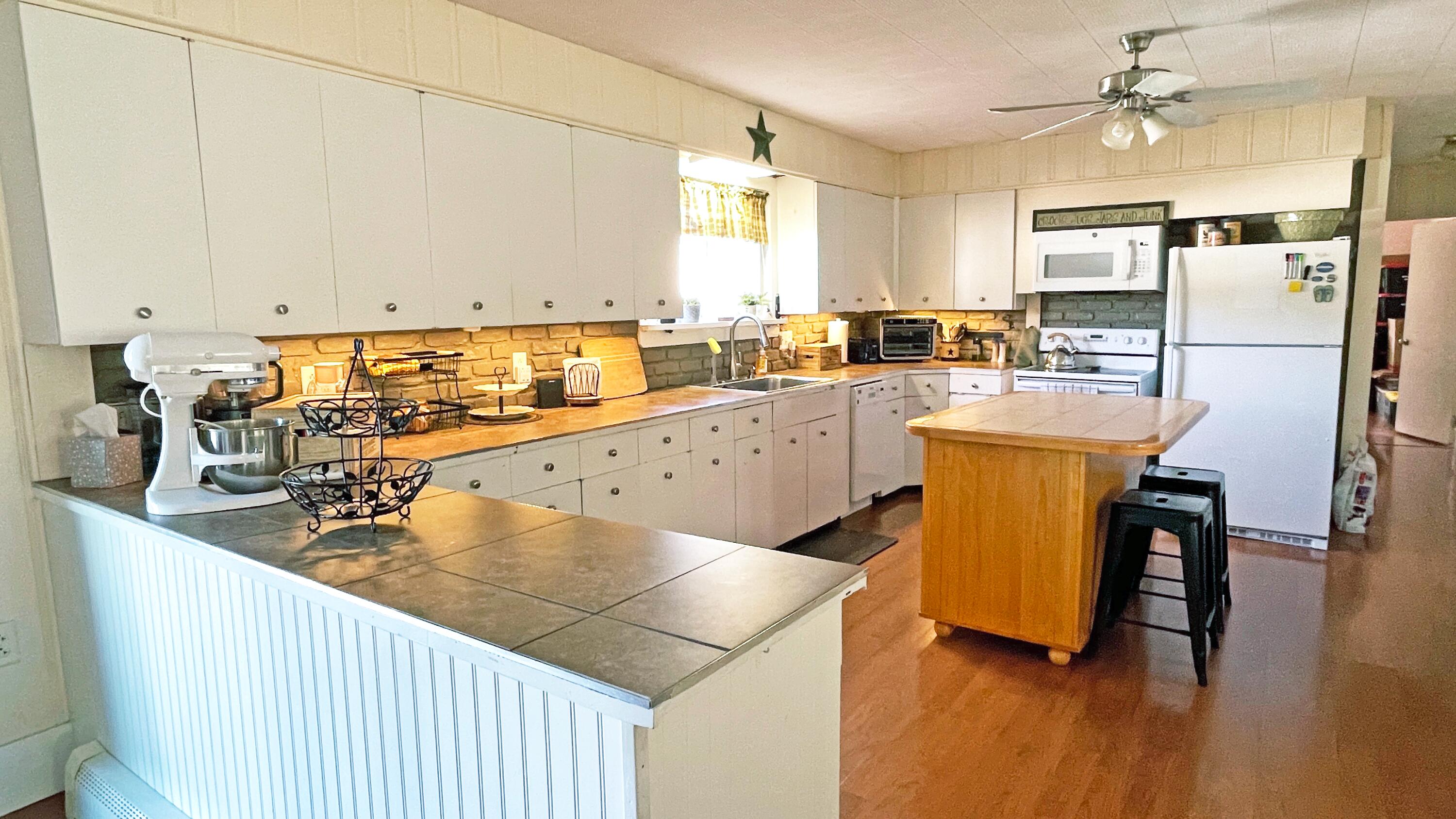 1294 Sabattus Street Lewiston, ME 04240 - Photo 6 of 59 15