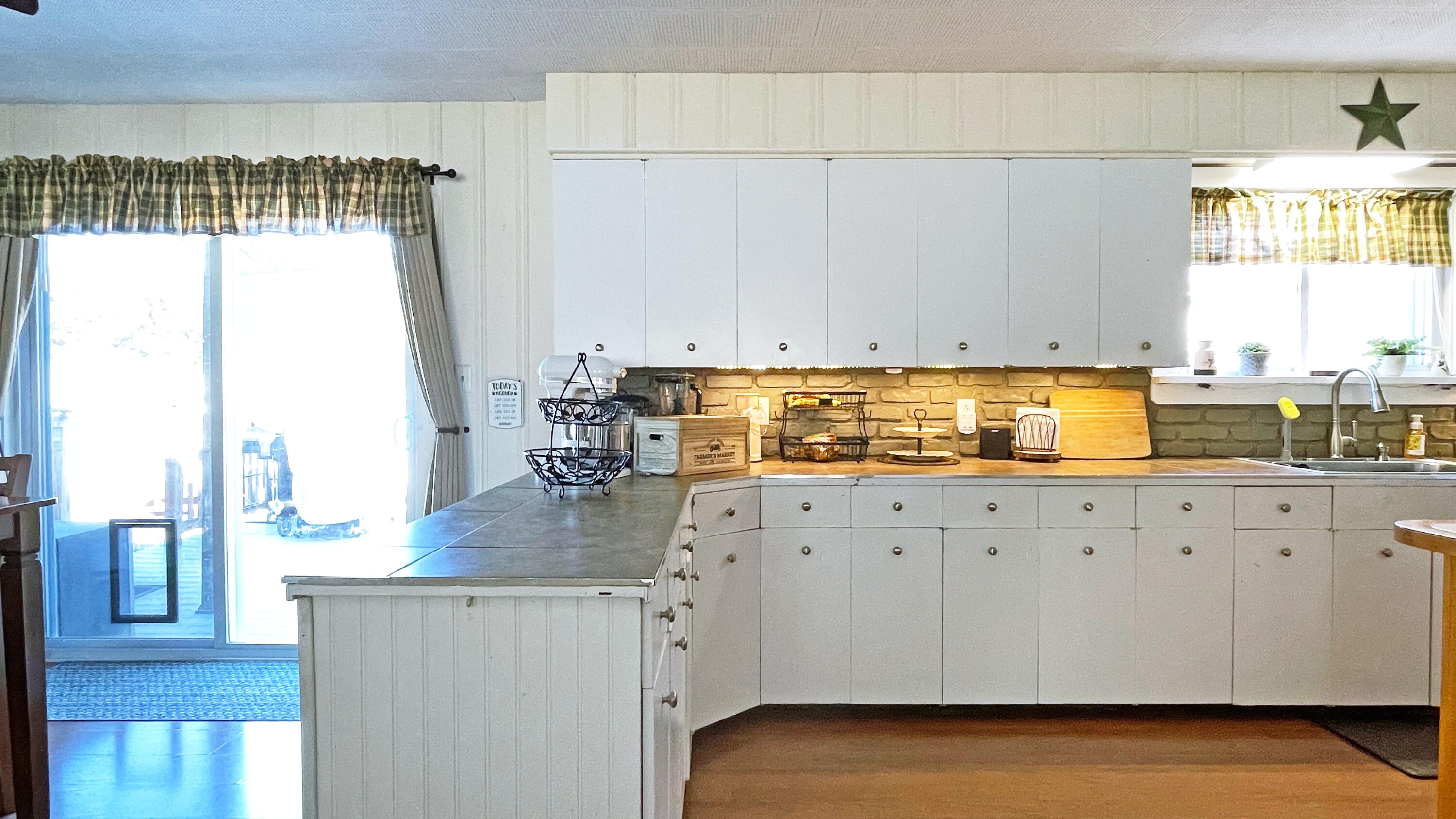 1294 Sabattus Street Lewiston, ME 04240 - Photo 7 of 59 16