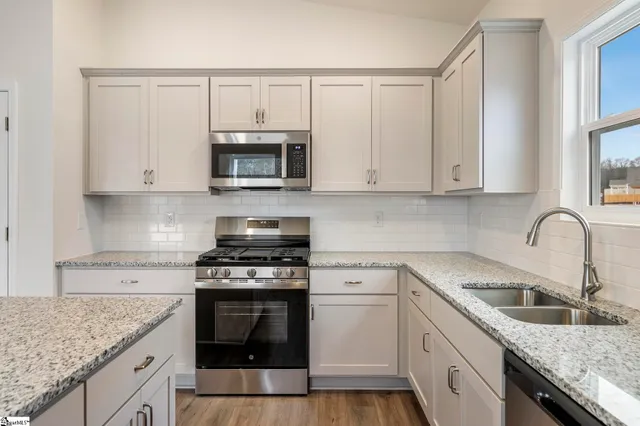 $299,000 | 7067 Fairview Falls Drive, Chesnee, SC 29323