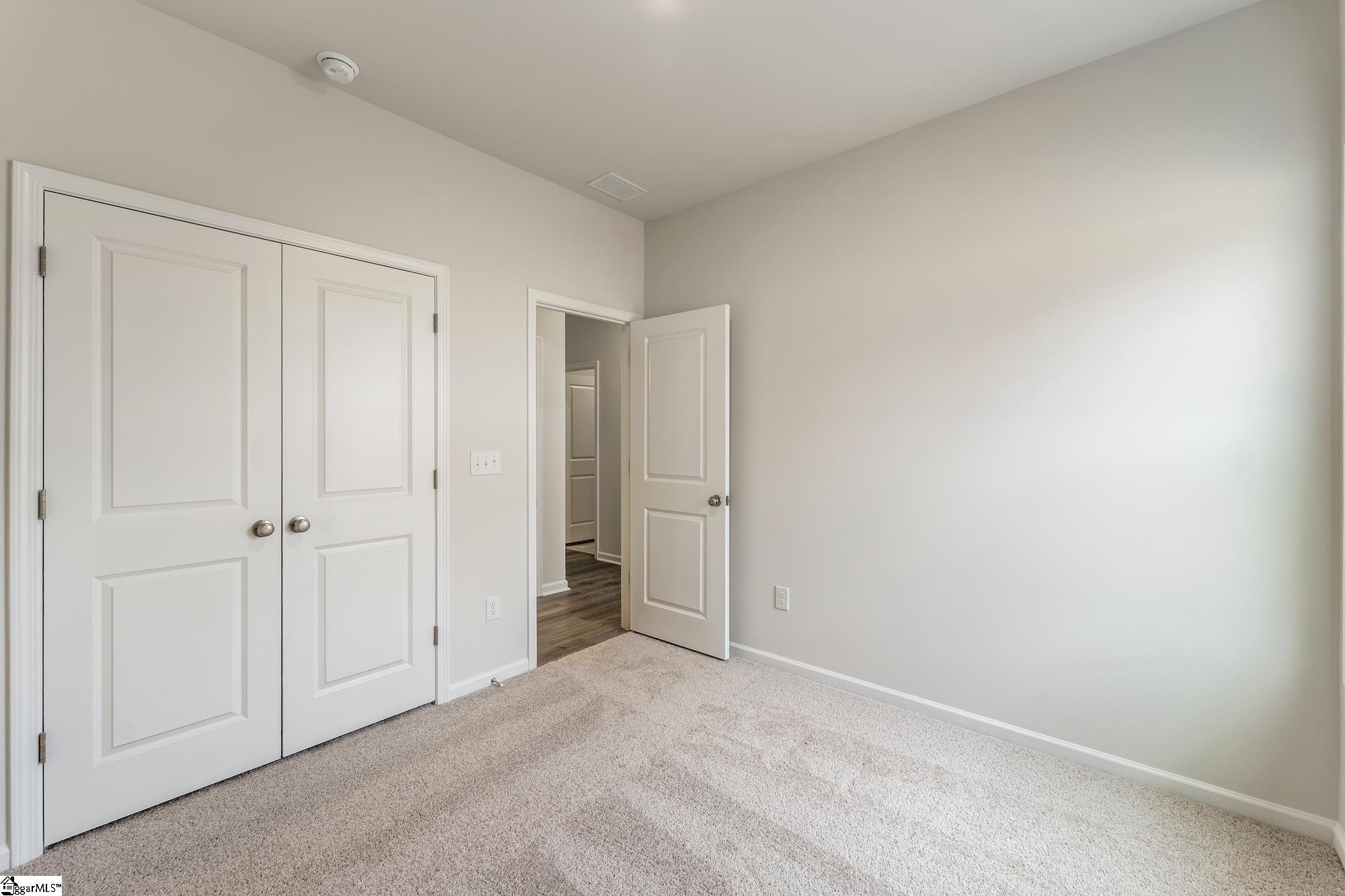 7067 Fairview Falls Drive Chesnee, SC 29323 - Photo 2 of 26