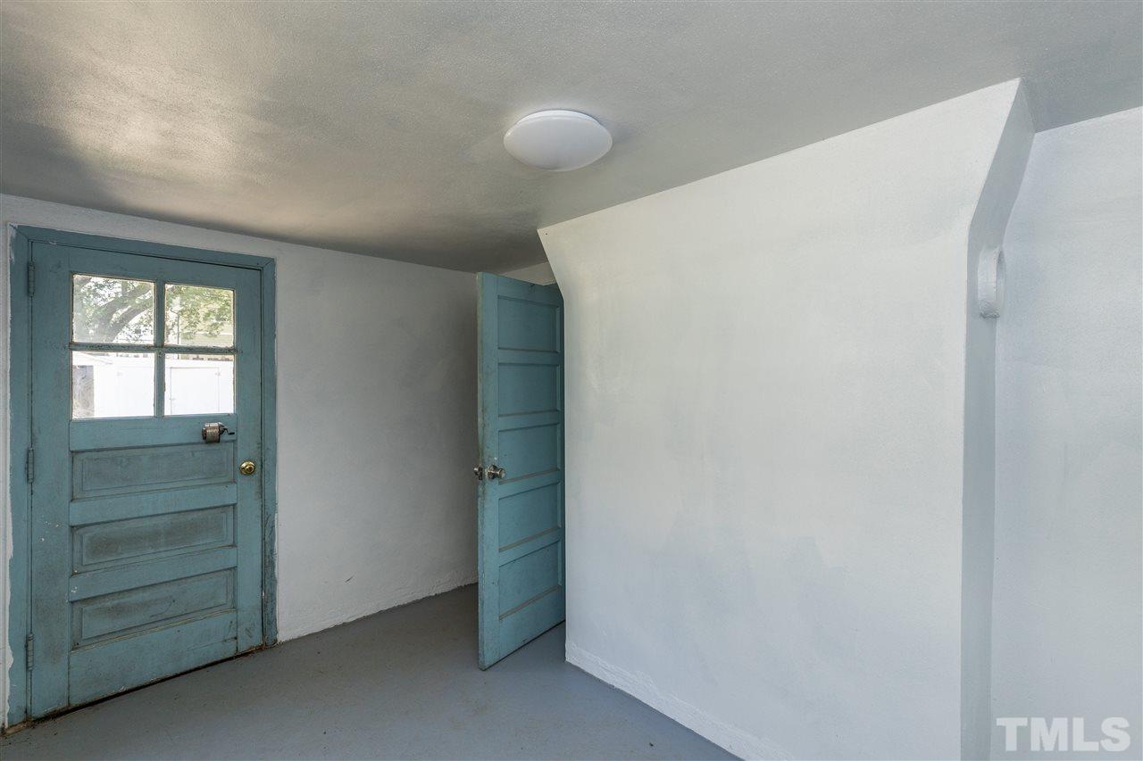 614 Elm Street Raleigh, NC 27604 - Photo 26 of 30 a view of an empty room and window