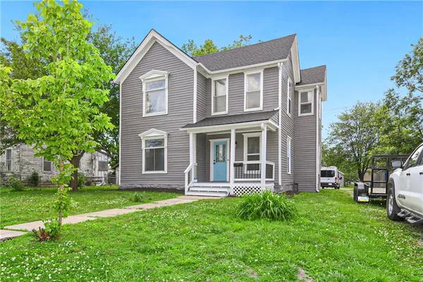$238,000 | 505 West Wea Street, Paola, KS 66071