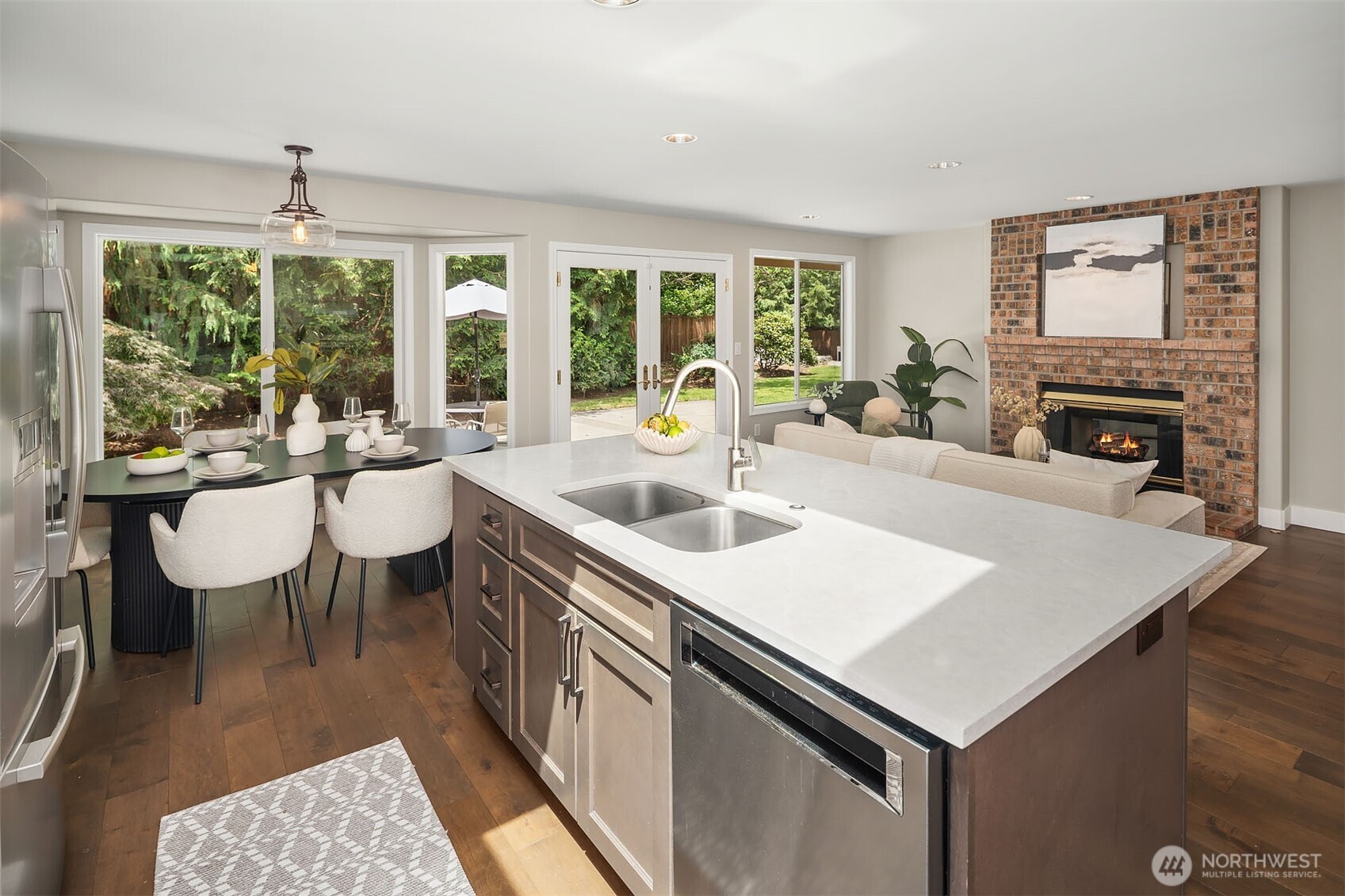 1815 Field Avenue Northeast Renton, WA 98059 - Photo 11 of 39
