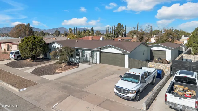 $429,900 | 10625 Vista Lomas Drive, El Paso, TX 79935