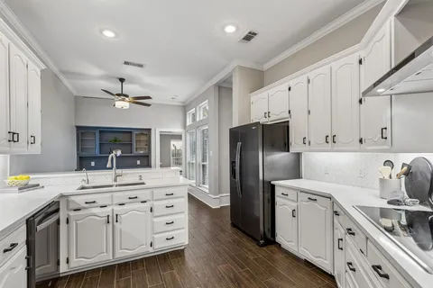 $449,900 | 604 Shalamar Place, Irving, TX 75061