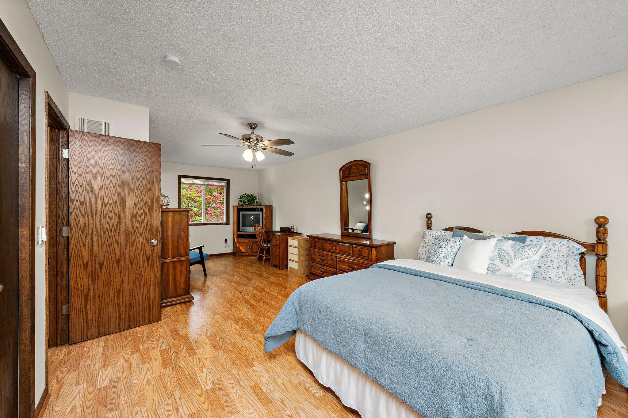 5800 Scenic Heights Drive Minnetonka, MN 55345 - Photo 13 of 27