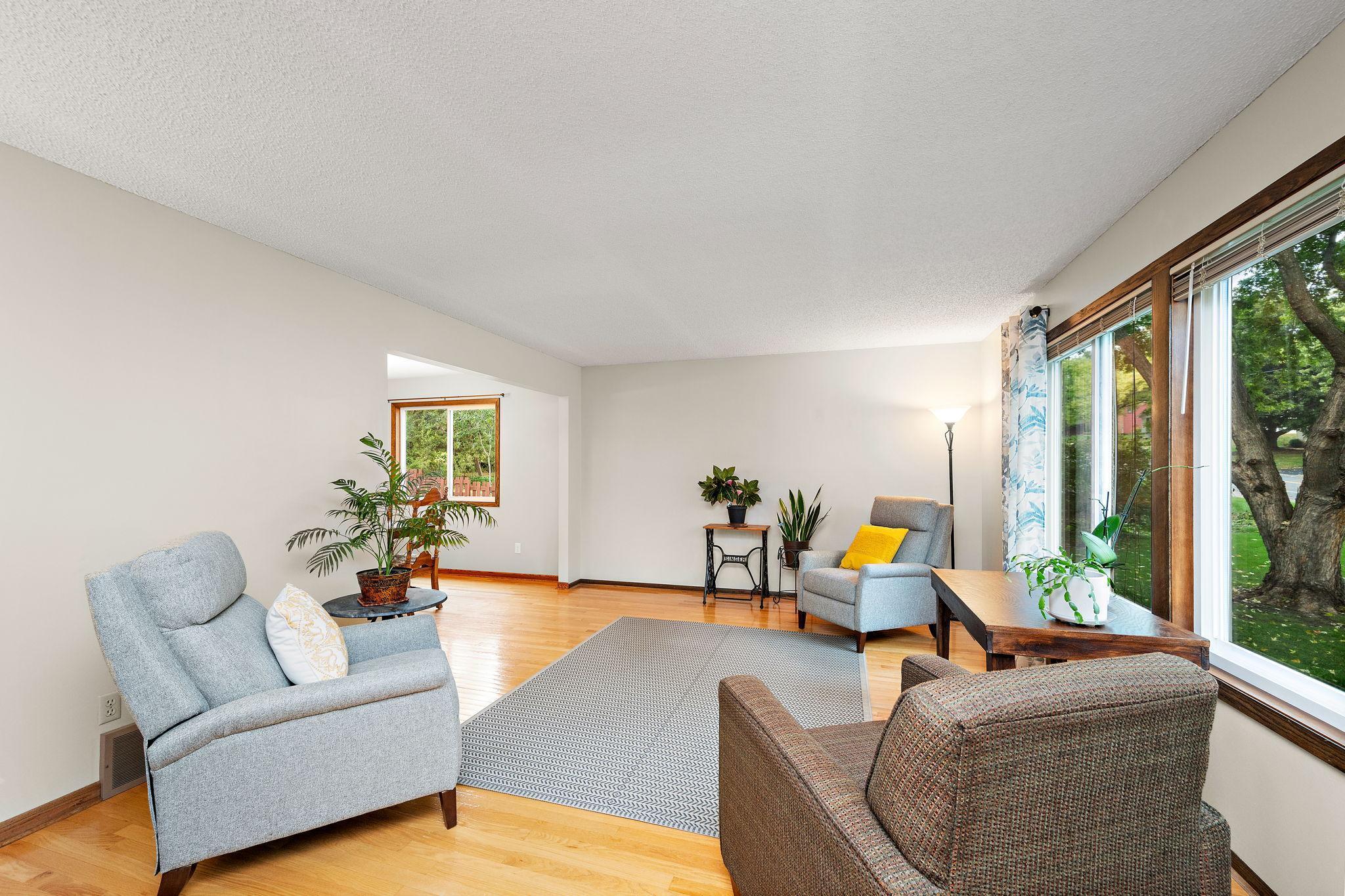 5800 Scenic Heights Drive Minnetonka, MN 55345 - Photo 3 of 27