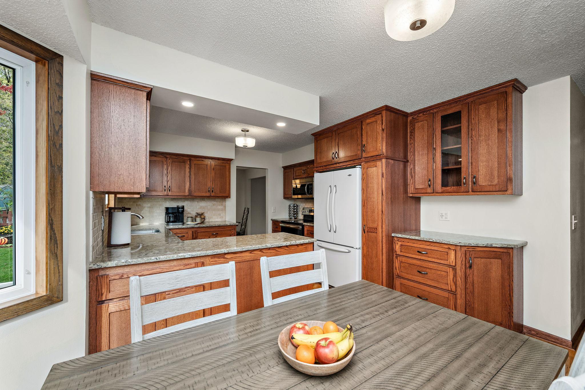 5800 Scenic Heights Drive Minnetonka, MN 55345 - Photo 8 of 27