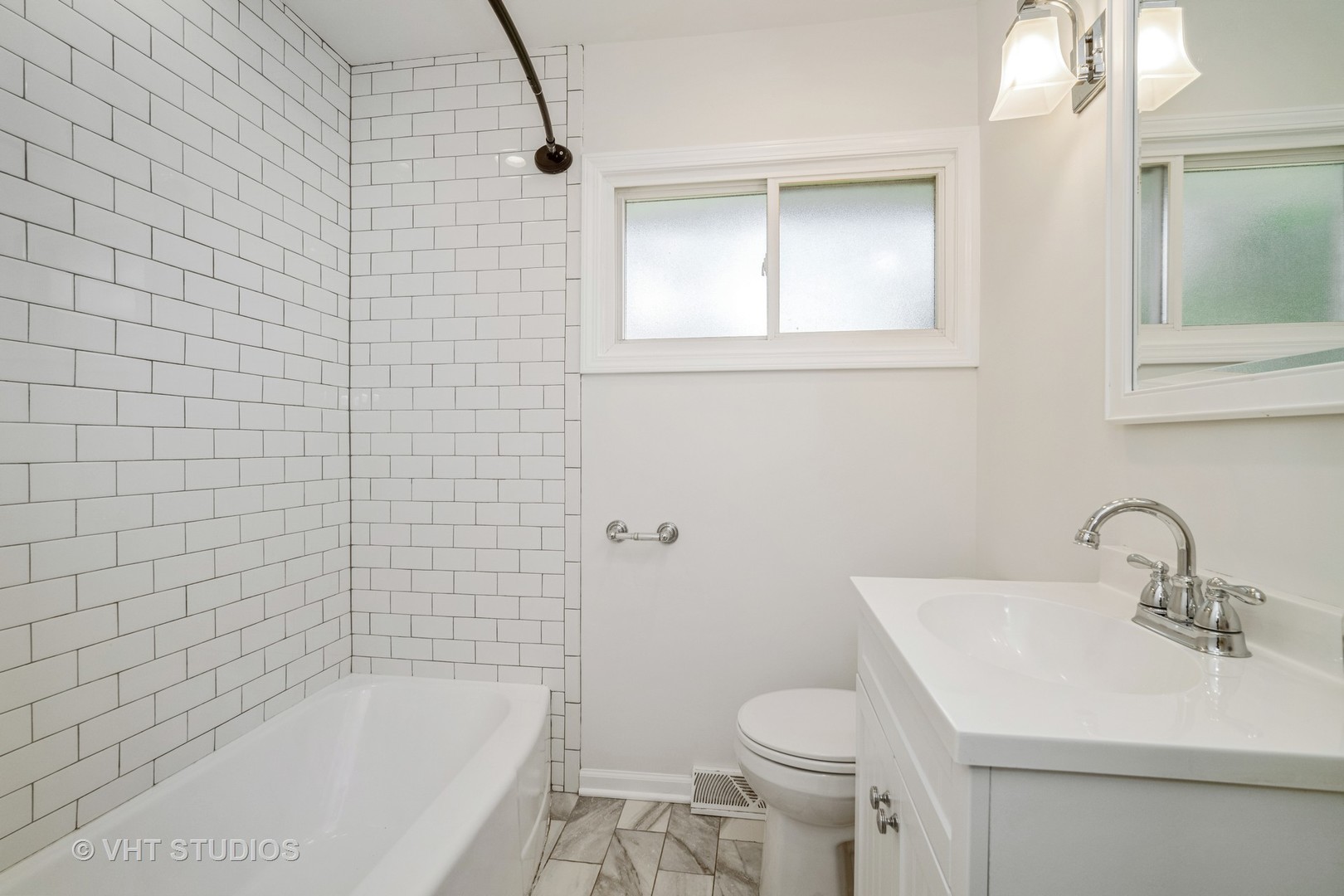 1137 Midway Road Northbrook, IL 60062 - Photo 10 of 17