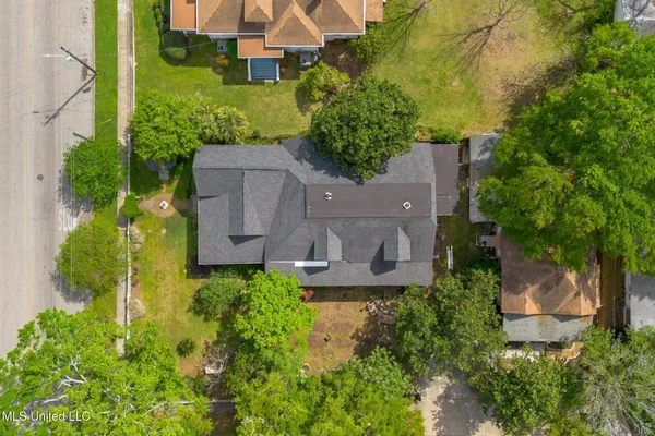 $449,900 | 303 Walnut Street, Hattiesburg, MS 39401