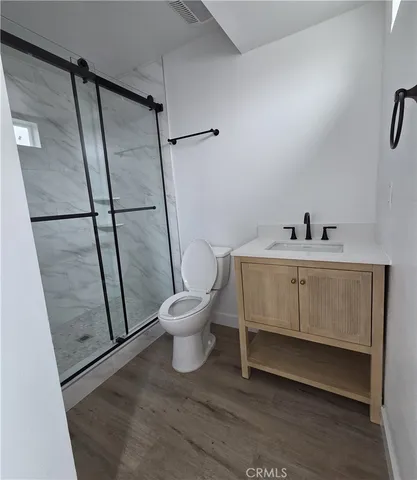 $3,700 | 2415 Stanford Avenue, Los Angeles, CA 90011