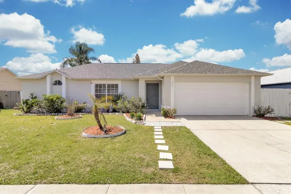 $389,900 | 1620 Golden Poppy Court, Orlando, FL 32824
