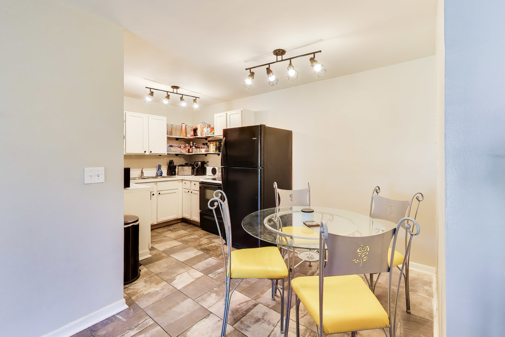 2400 Light Road, Unit 112 Oswego, IL 60543 - Photo 13 of 37