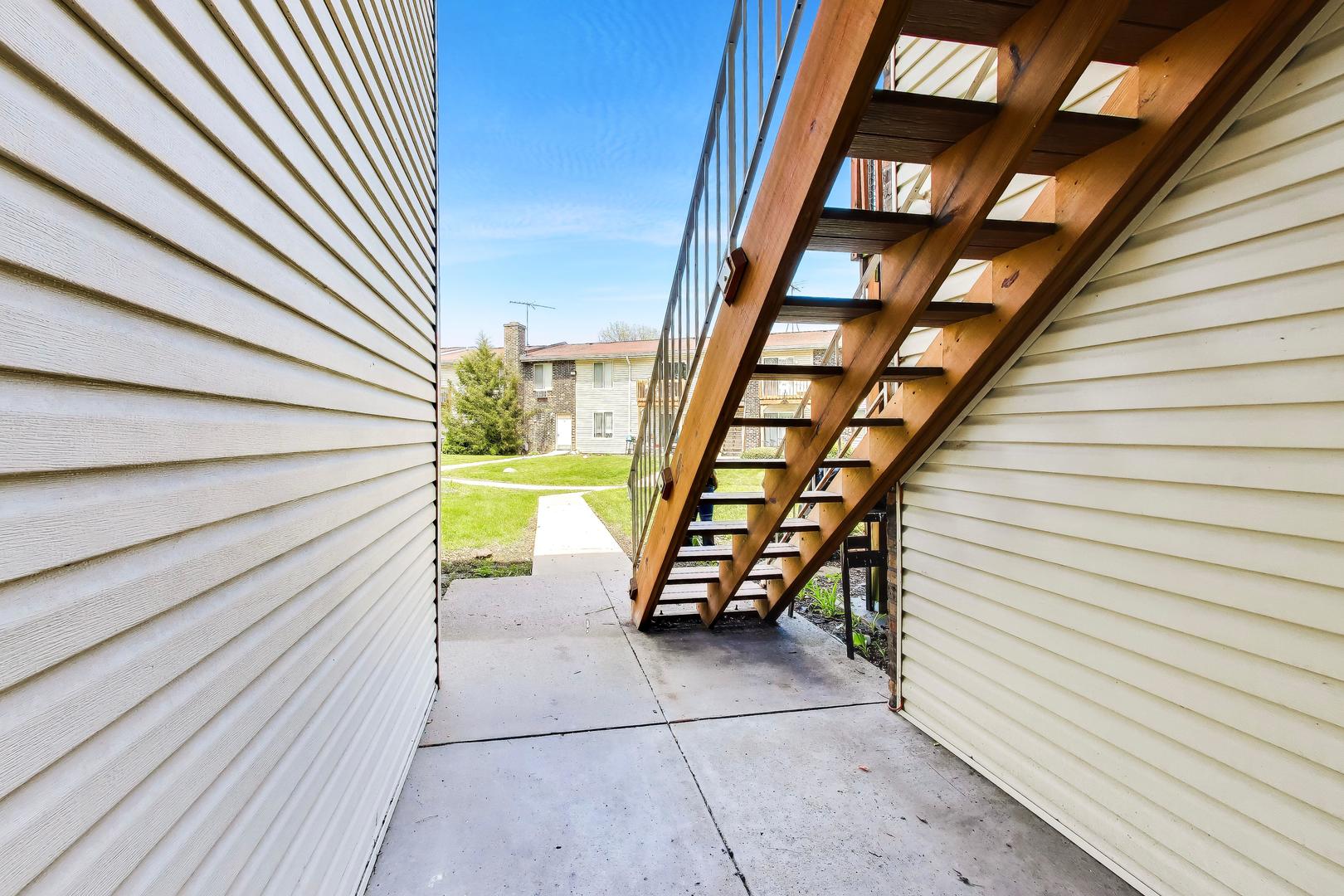 2400 Light Road, Unit 112 Oswego, IL 60543 - Photo 27 of 37