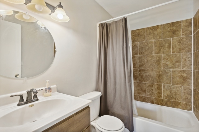 2400 Light Road, Unit 112 Oswego, IL 60543 - Photo 5 of 13