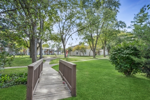2400 Light Road, Unit 112 Oswego, IL 60543 - Photo 9 of 13