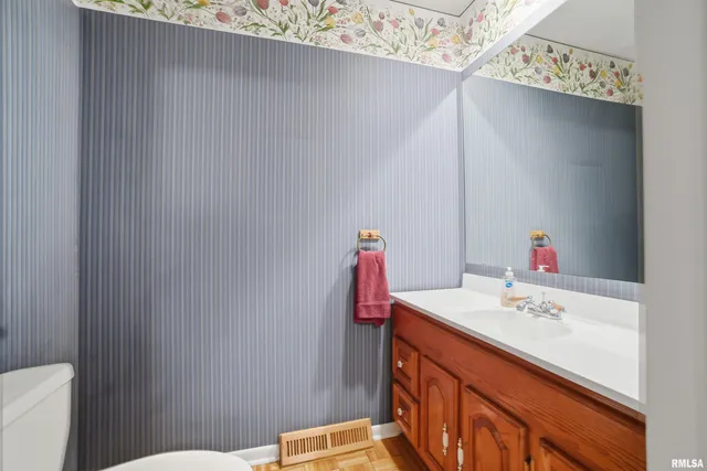 $219,999 | 5805 Sioux Trail South, Peoria, IL 61607