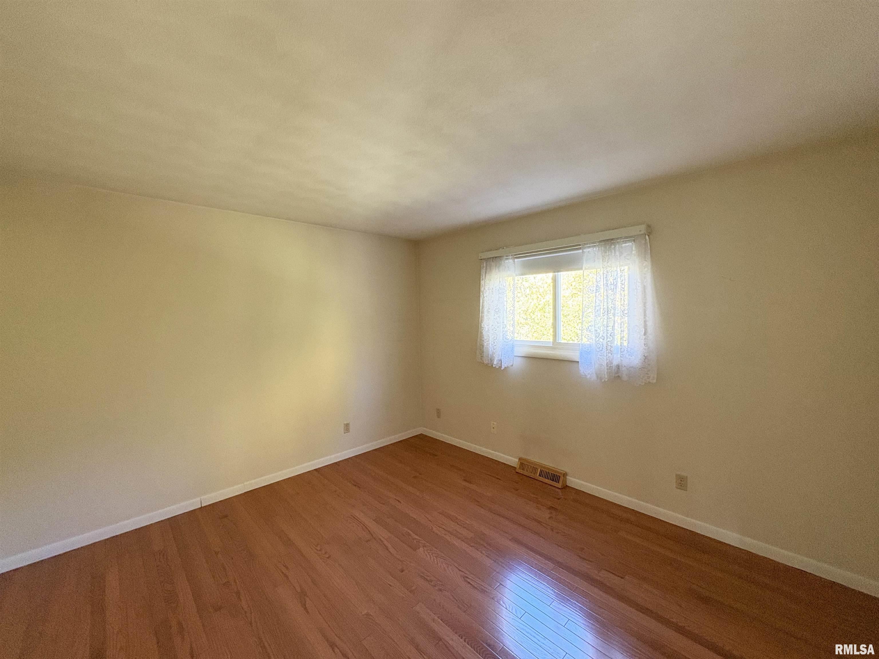 5805 Sioux Trail South Peoria, IL 61607 - Photo 24 of 57