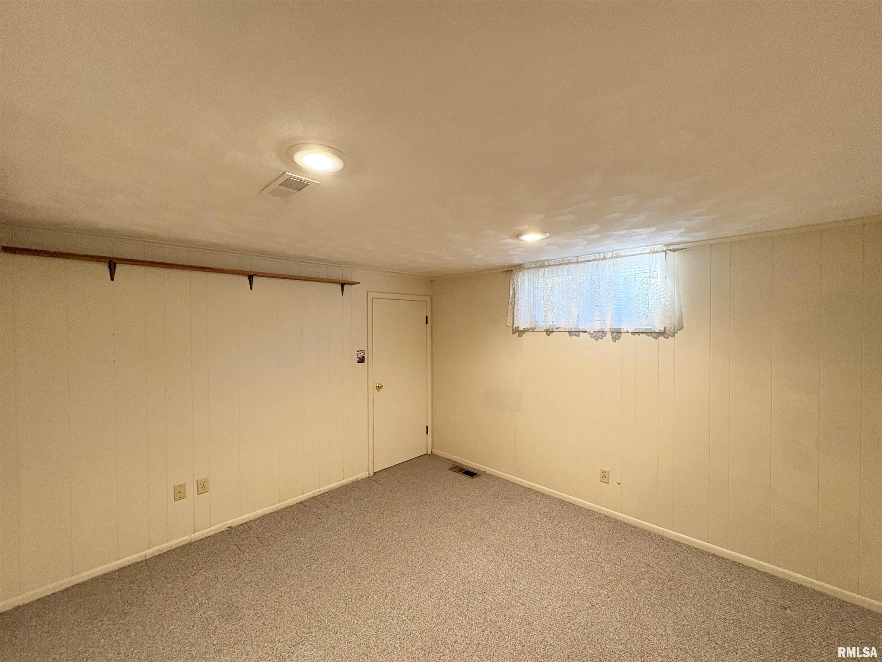 5805 Sioux Trail South Peoria, IL 61607 - Photo 33 of 57