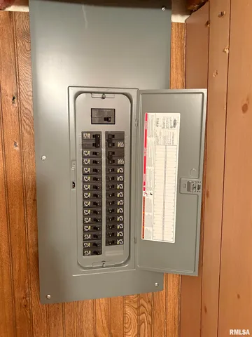 $219,999 | 5805 Sioux Trail South, Peoria, IL 61607