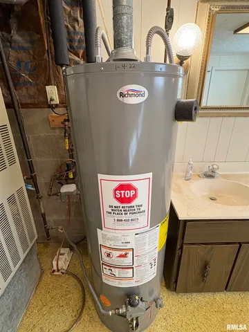 $219,999 | 5805 Sioux Trail South, Peoria, IL 61607