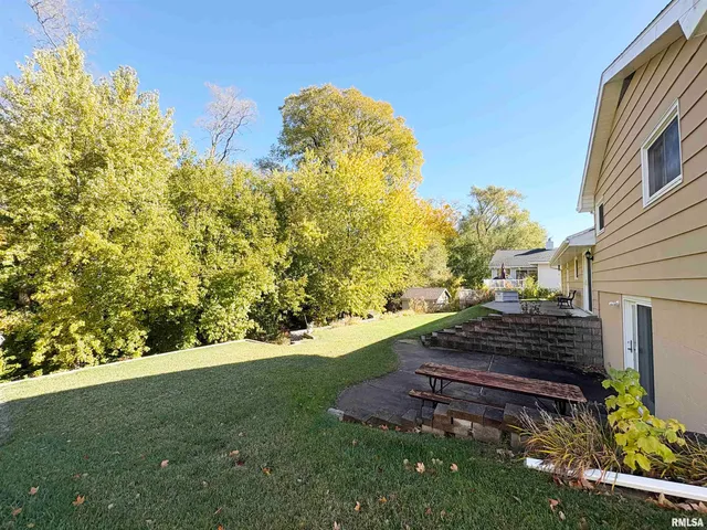 $219,999 | 5805 Sioux Trail South, Peoria, IL 61607