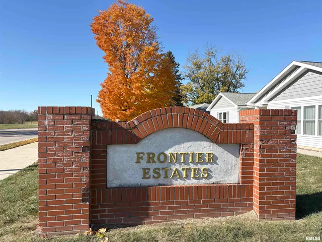 $219,999 | 5805 Sioux Trail South, Peoria, IL 61607