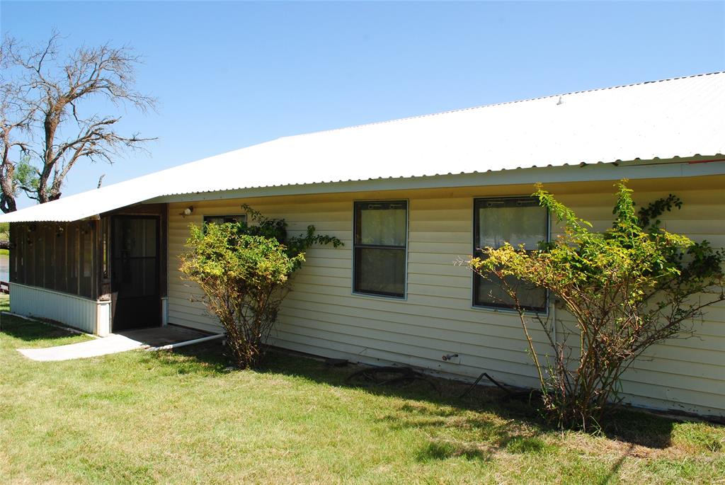 73-109 109th Goldthwaite, TX 76844 - Photo 24 of 37 a backyard of a house with lots of green space