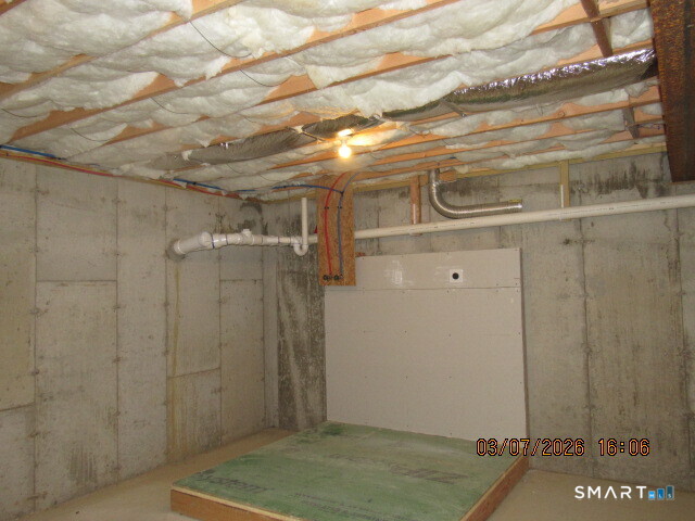 57 Warm Earth Road Naugatuck, CT 06770 - Photo 6 of 23 Laundry area