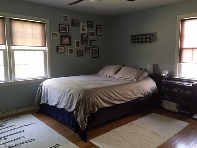 3643 Latimore Road Beachwood, OH 44122 - Photo 8 of 16 Master Suite has Full Bath W/Shower, Three Newer Windows & Hardwood Floor.
