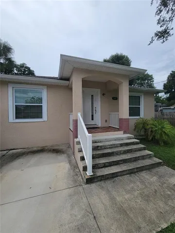 $2,300 | 1607 East Linebaugh Avenue, Tampa, FL 33612