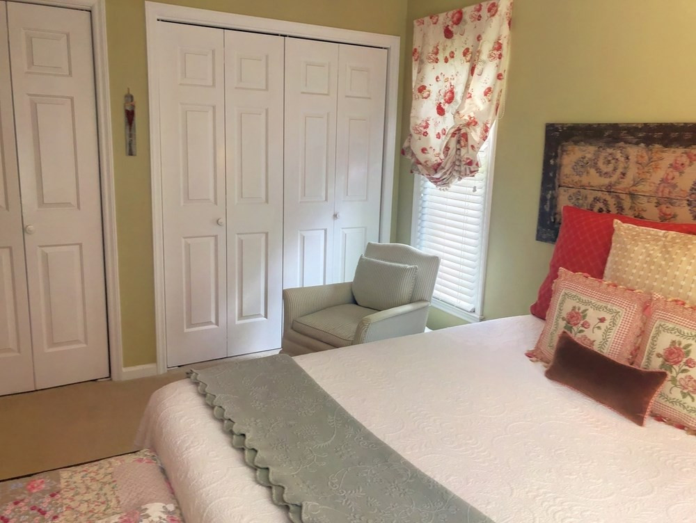 2801 Edridge Court, Unit 102 Raleigh, NC 27607 - Photo 19 of 23 Photo 19