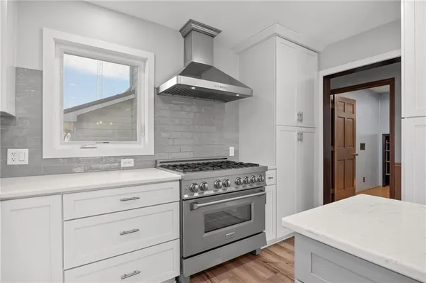 $475,000 | 6585 Northeast Catawba Road, Breckenridge, MO 64625