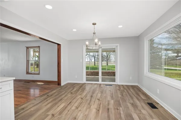 $475,000 | 6585 Northeast Catawba Road, Breckenridge, MO 64625