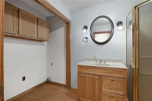 $475,000 | 6585 Northeast Catawba Road, Breckenridge, MO 64625