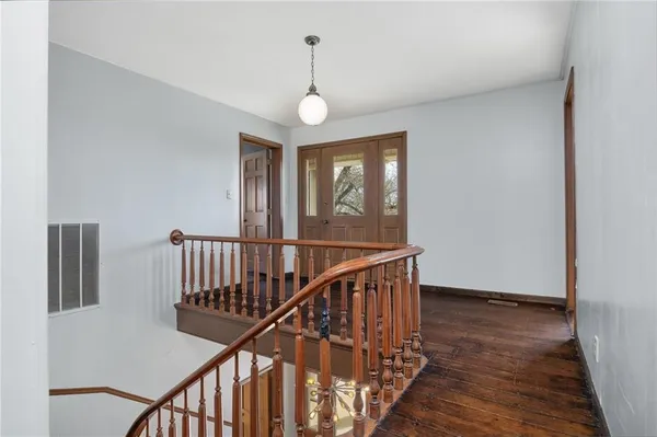 $475,000 | 6585 Northeast Catawba Road, Breckenridge, MO 64625