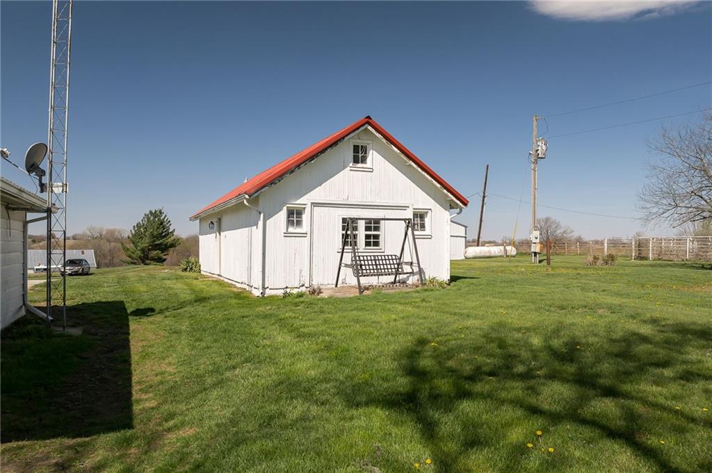6585 Northeast Catawba Road Breckenridge, MO 64625 - Photo 41 of 54