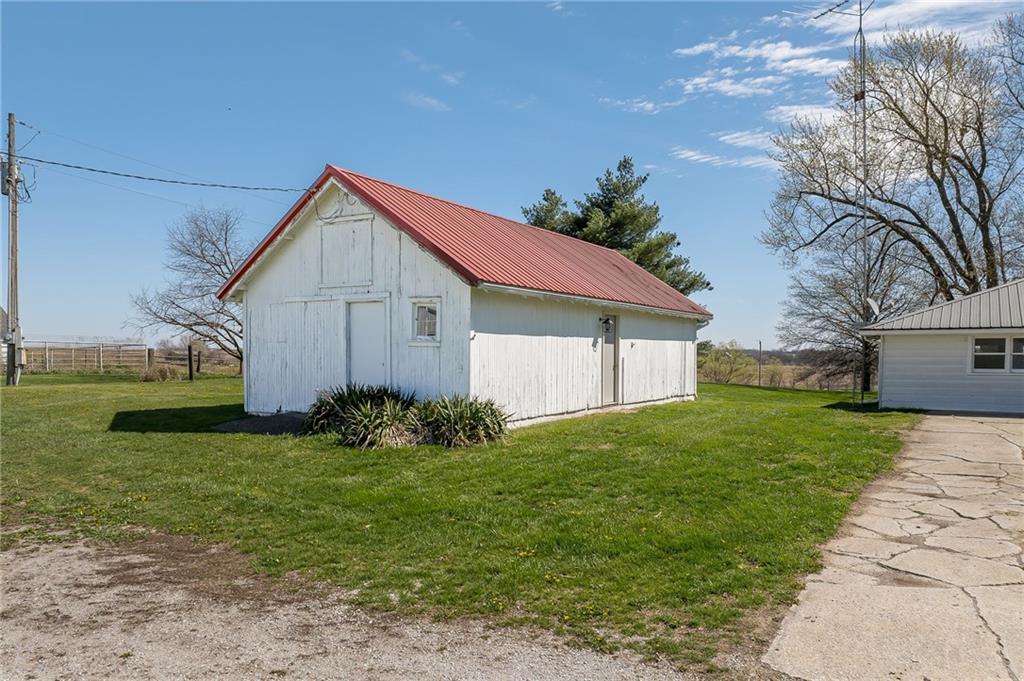 6585 Northeast Catawba Road Breckenridge, MO 64625 - Photo 42 of 54